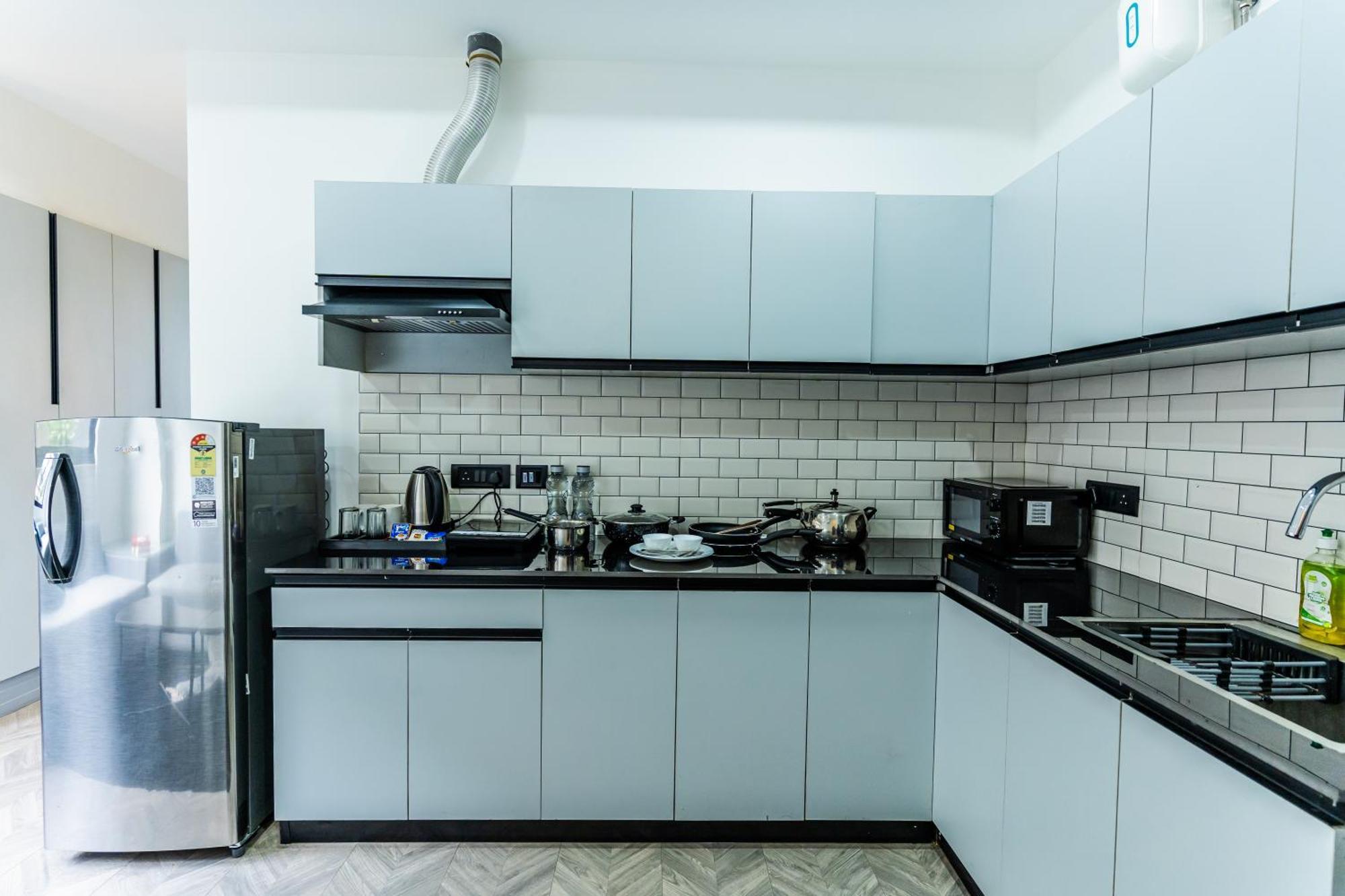 Bedchambers Luxury Apartment Near Golf Course Road Gurgaon Exterior photo